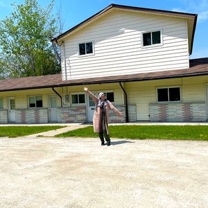 Meet your Posher, Shoy